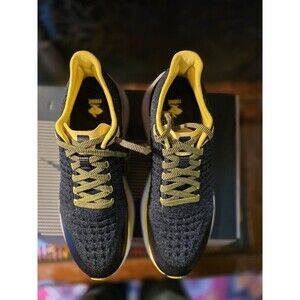 Rabbit Dream Chaser Mens 11.5 Blazing Yellow Running Knit Trainer NIB